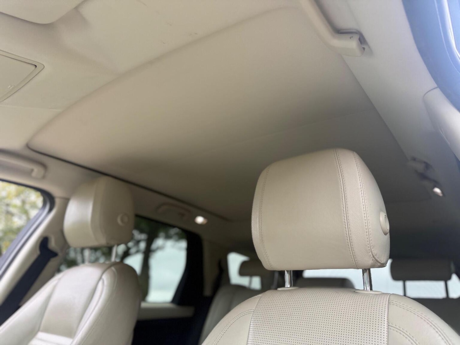 Used Land Rover Discovery Sport 2015 for sale - 76273336: Photo 70