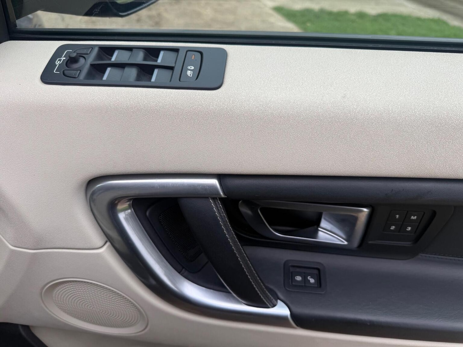 Used Land Rover Discovery Sport 2015 for sale - 76273336: Photo 80