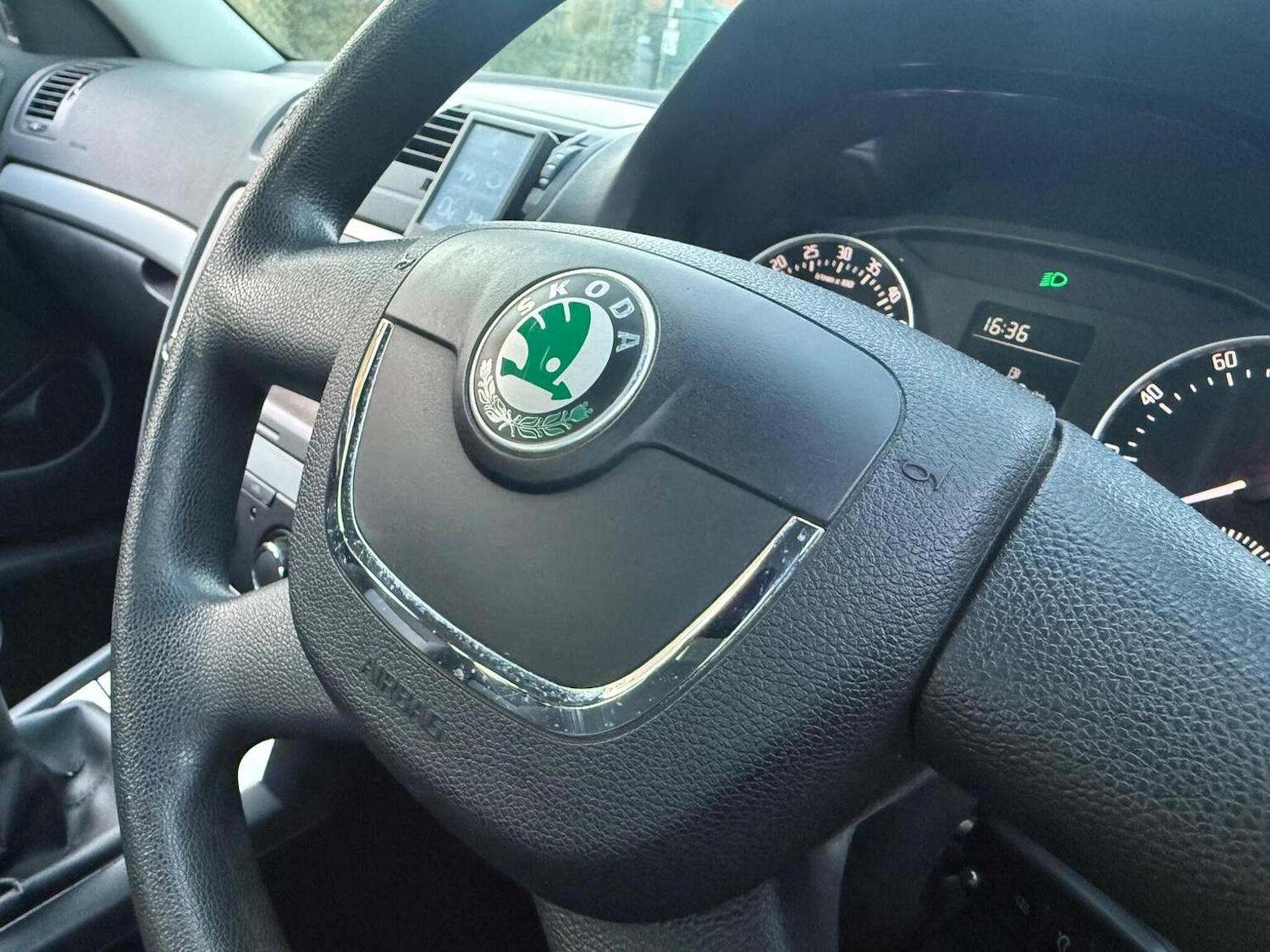 Used Skoda Octavia 2012 for sale - 76687135: Photo 57