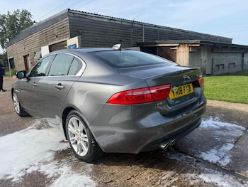 Used Jaguar XE 2018 for sale - 78914676: Photo