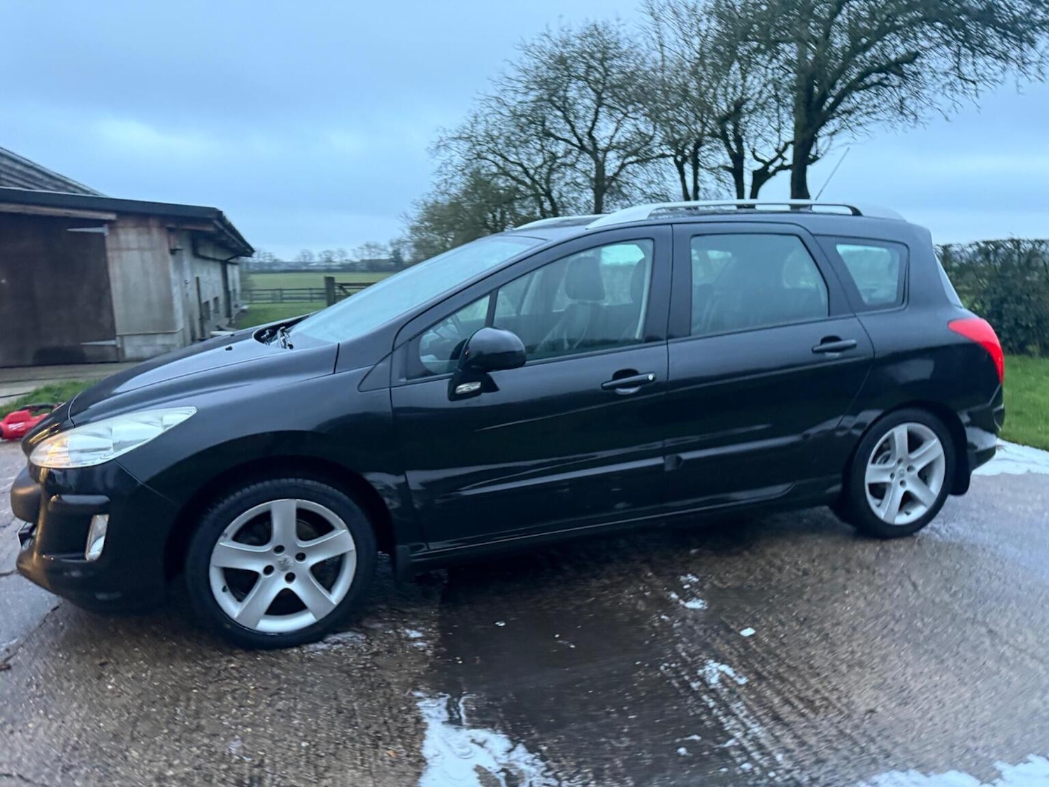 Used Peugeot 308 2011 for sale - 77398364: Photo 13