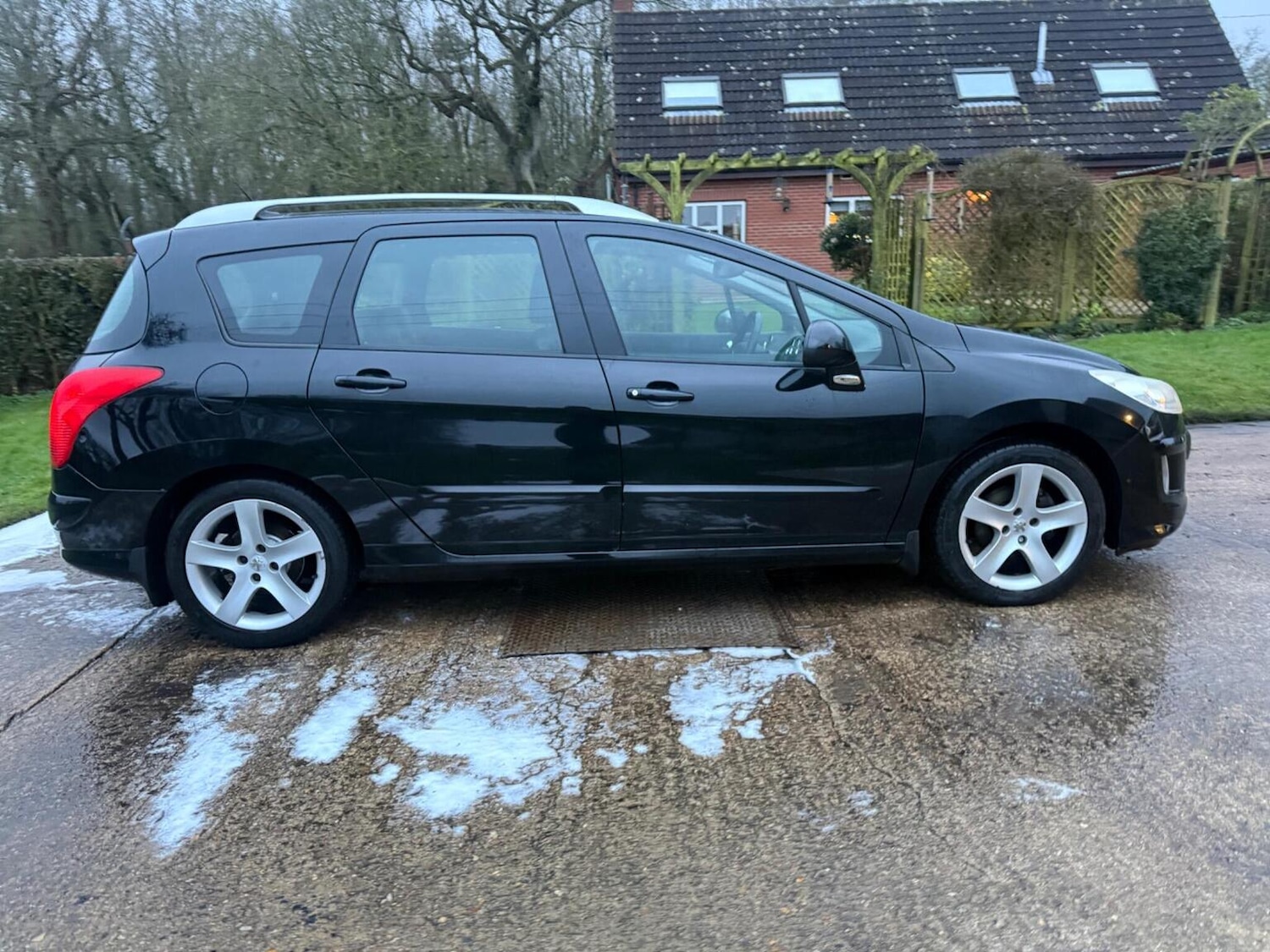 Used Peugeot 308 2011 for sale - 77398364: Photo 21