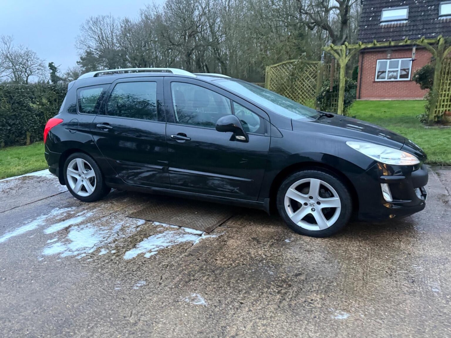Used Peugeot 308 2011 for sale - 77398364: Photo 24