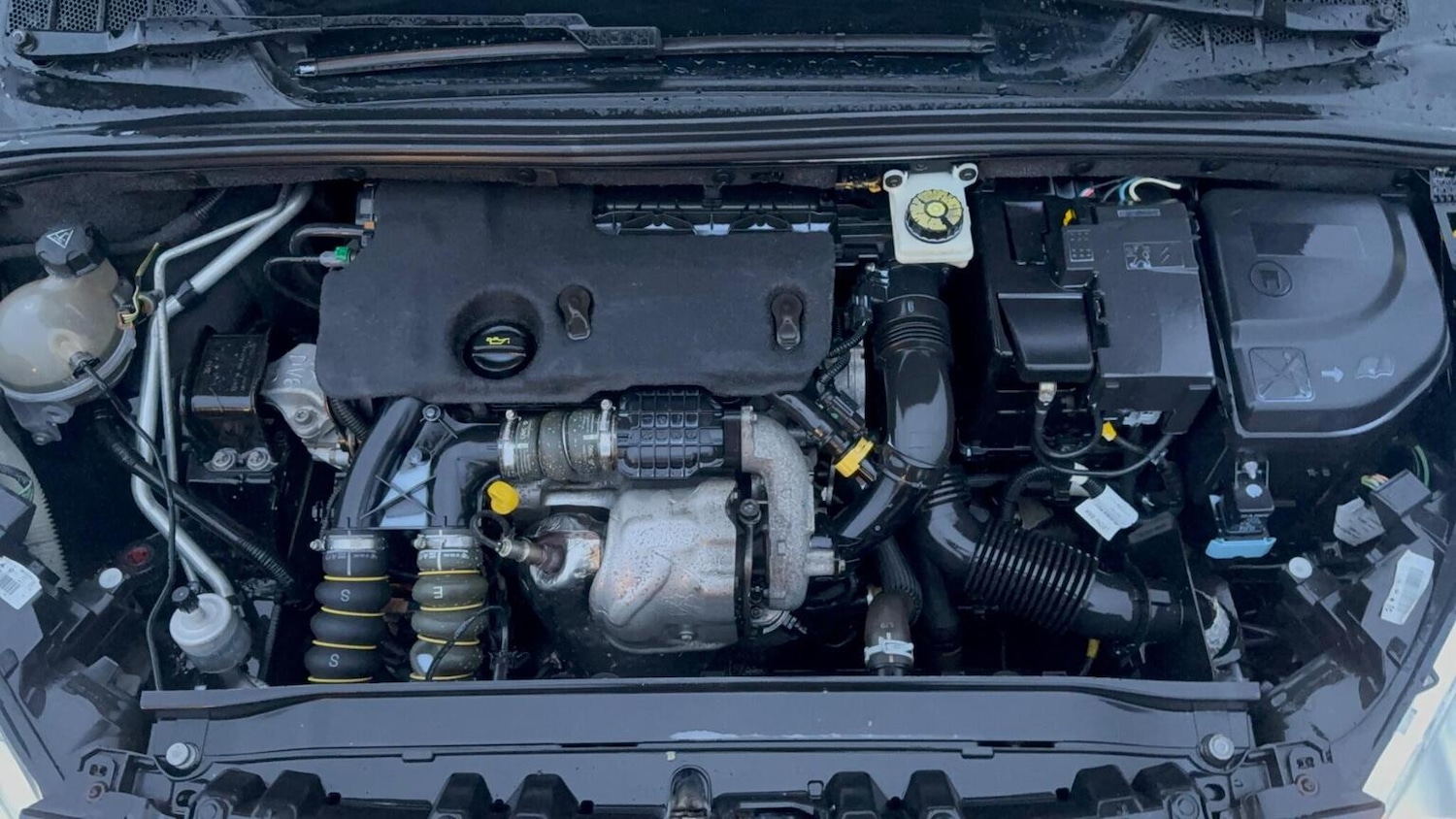 Used Peugeot 308 2011 for sale - 77398364: Photo 29