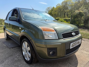 Used Ford Fusion 2005 for sale - 78414810: Photo