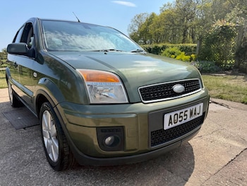 Used Ford Fusion 2005 for sale - 78414810: Photo