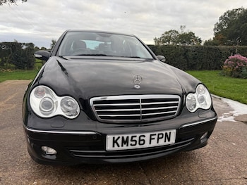 Used Mercedes-Benz C-Class 2006 for sale - 76231647: Photo 2