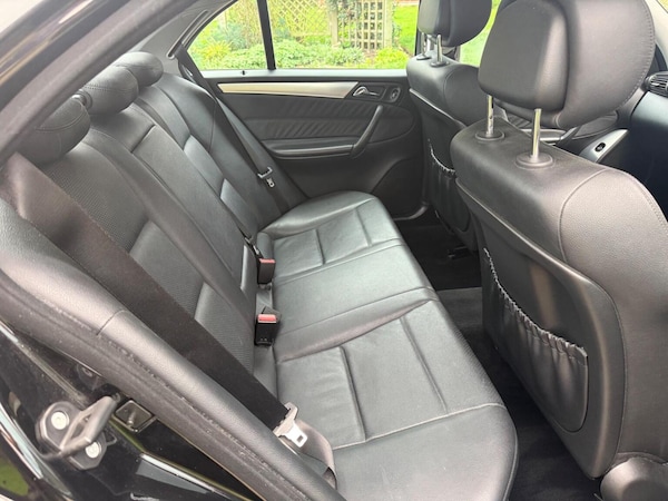 Used Mercedes-Benz C-Class 2006 for sale - 76231647: Photo 38