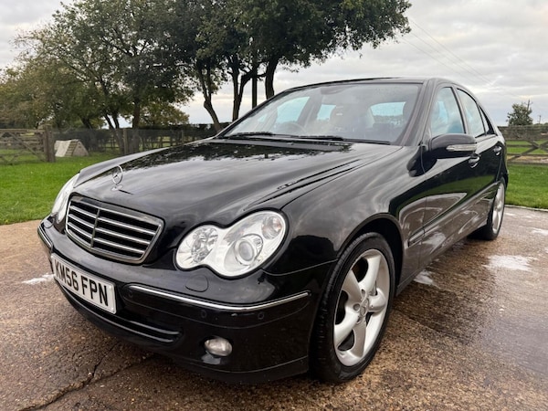 Used Mercedes-Benz C-Class 2006 for sale - 76231647: Photo 3