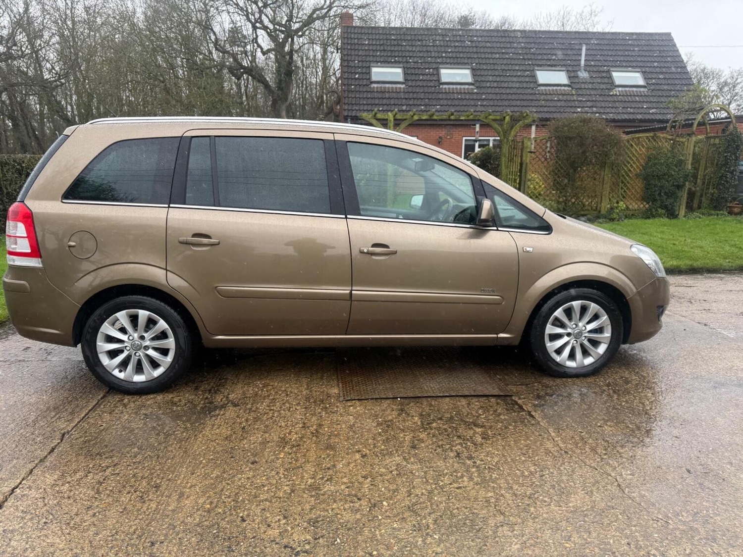 Used Vauxhall Zafira 2013 for sale - 78105947: Photo 21