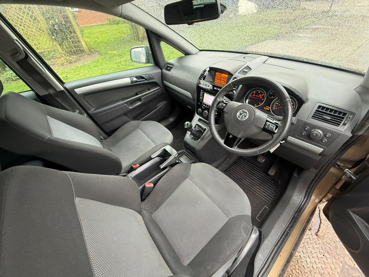 Used Vauxhall Zafira 2013 for sale - 78105947: Photo 25