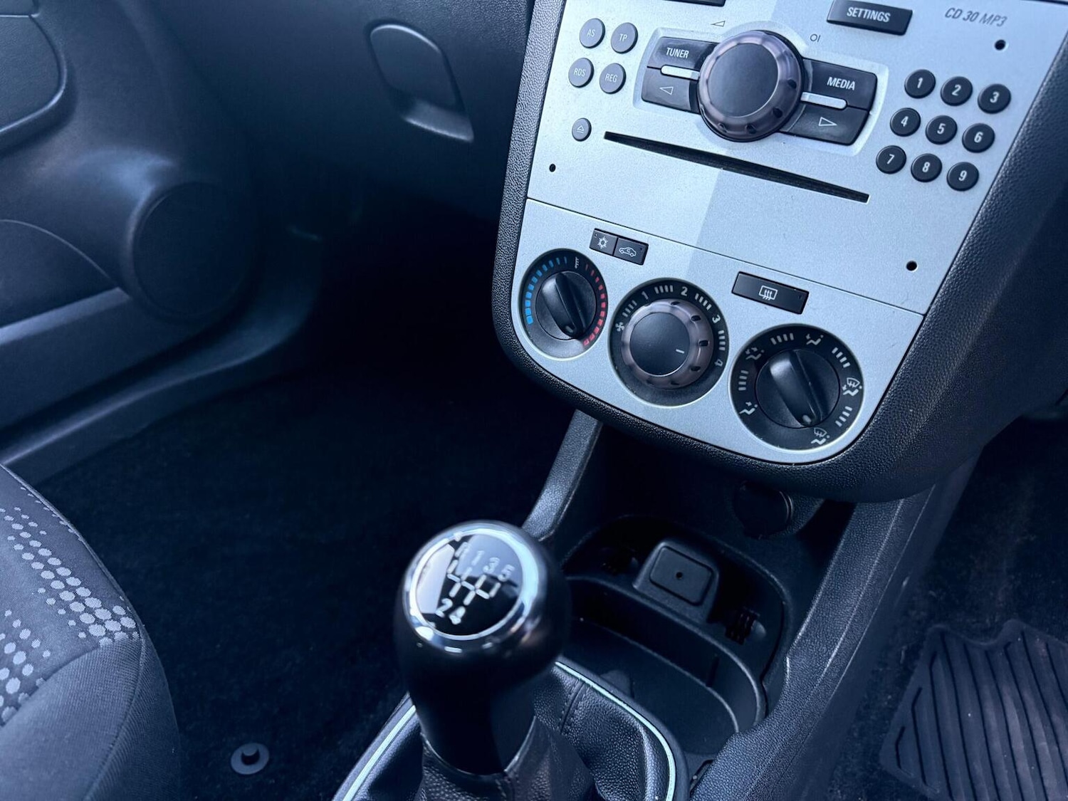 Used Vauxhall Corsa 2012 for sale - 77251156: Photo 28