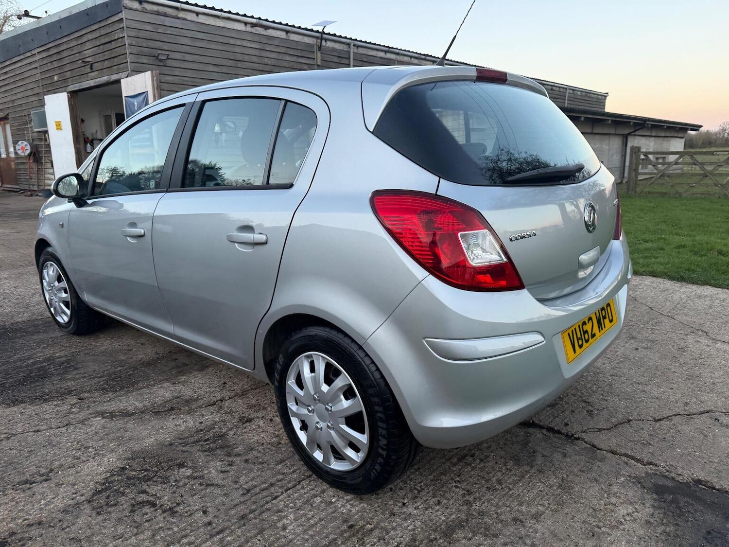 Used Vauxhall Corsa 2012 for sale - 77251156: Photo 4