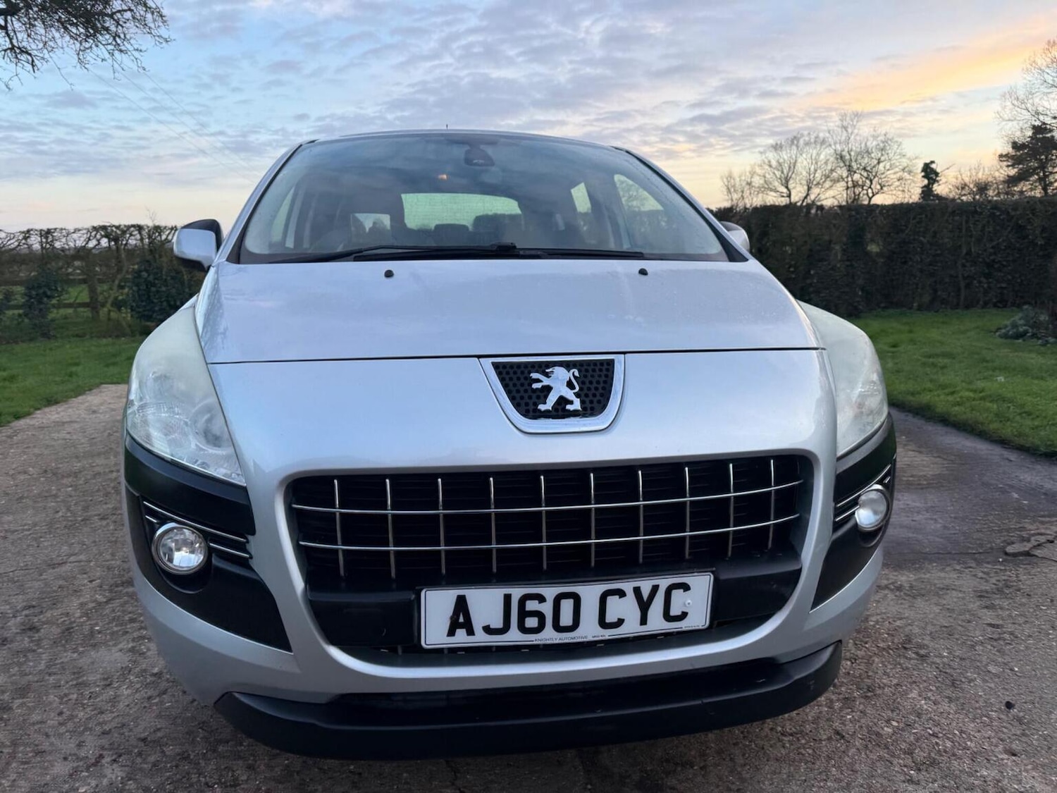 Used Peugeot 3008 2010 for sale - 77314103: Photo 11