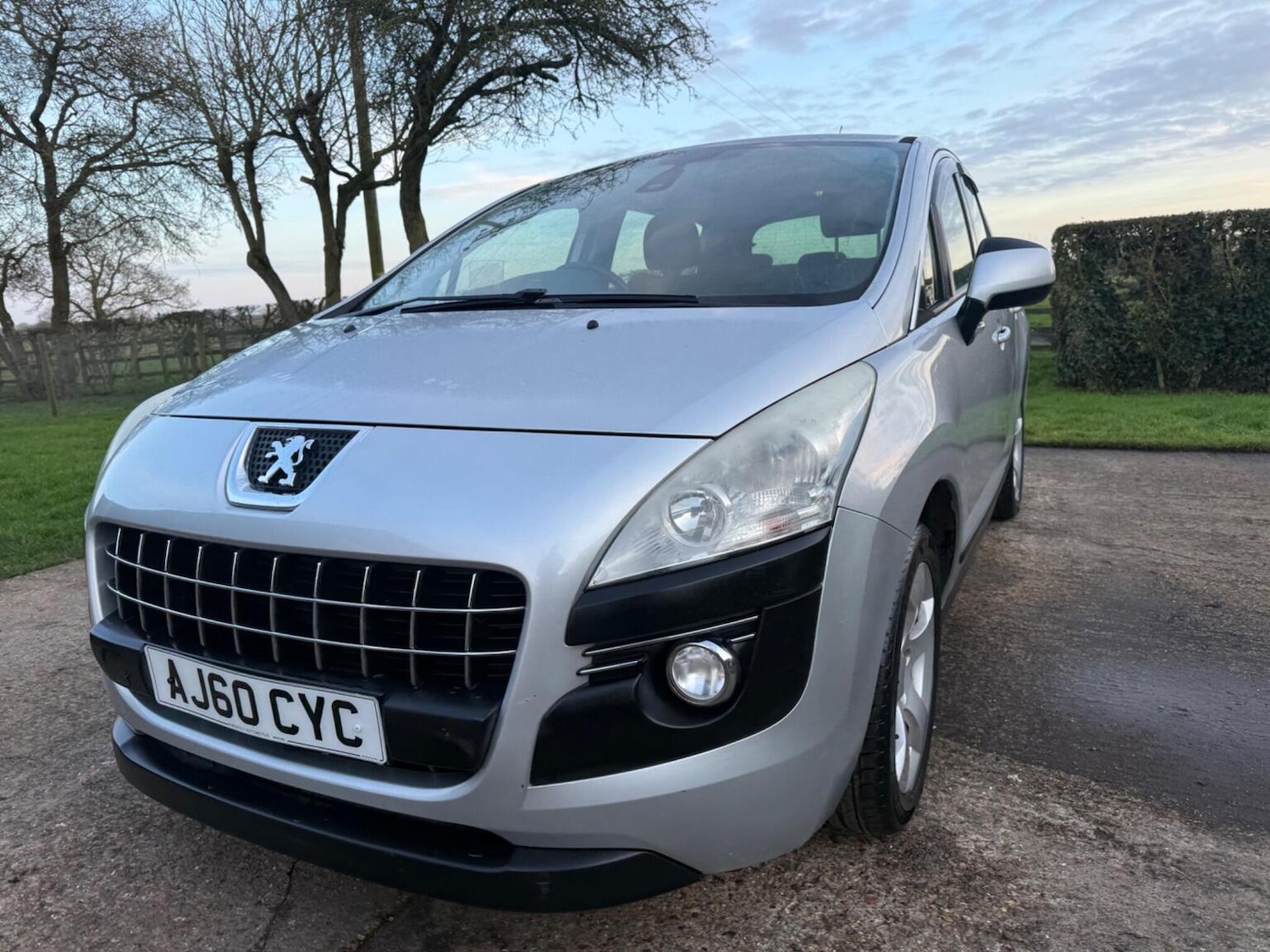 Used Peugeot 3008 2010 for sale - 77314103: Photo 12