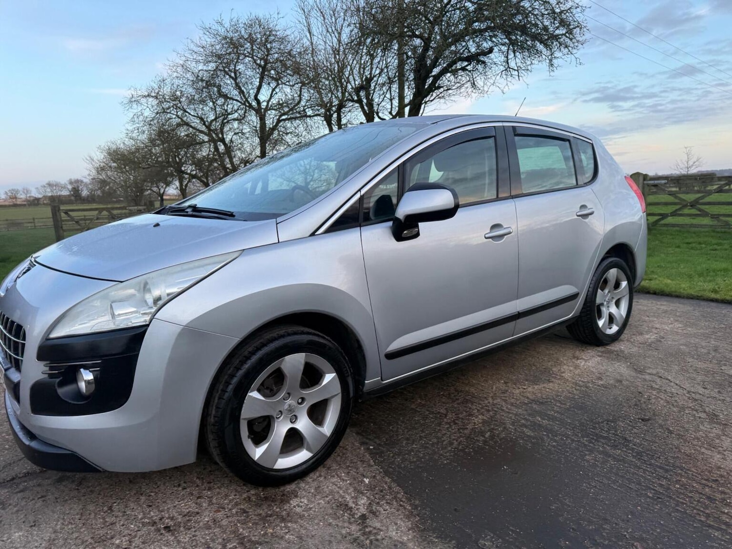 Used Peugeot 3008 2010 for sale - 77314103: Photo 13
