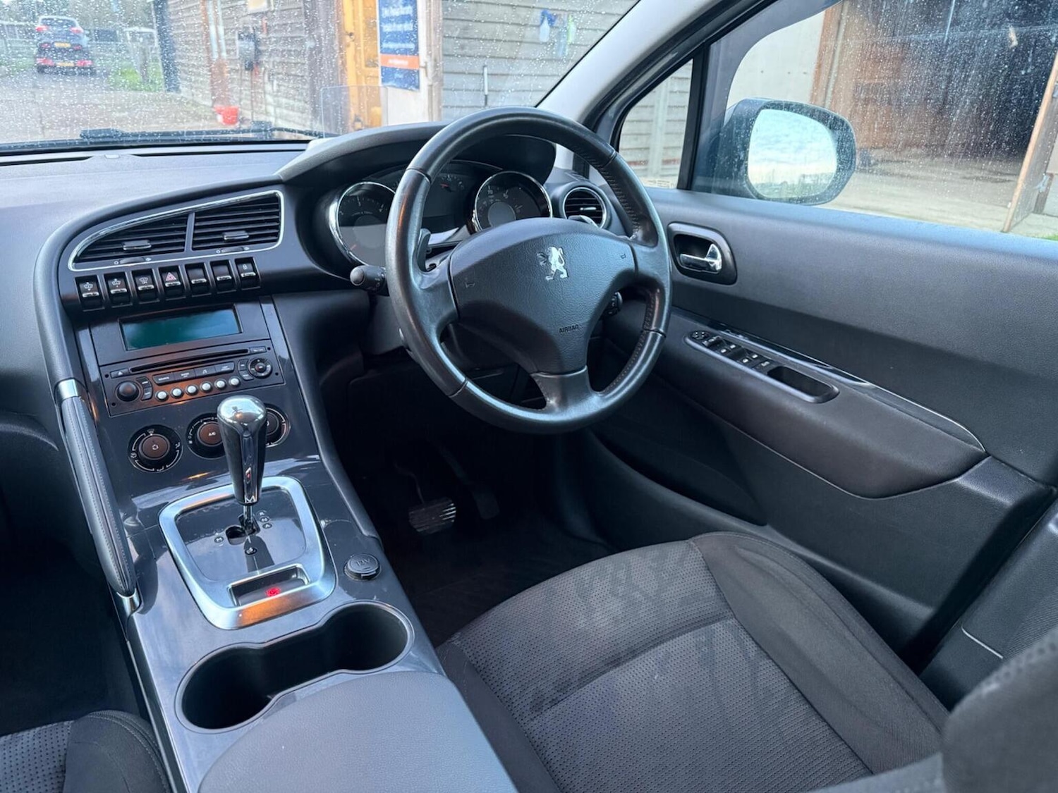 Used Peugeot 3008 2010 for sale - 77314103: Photo 29