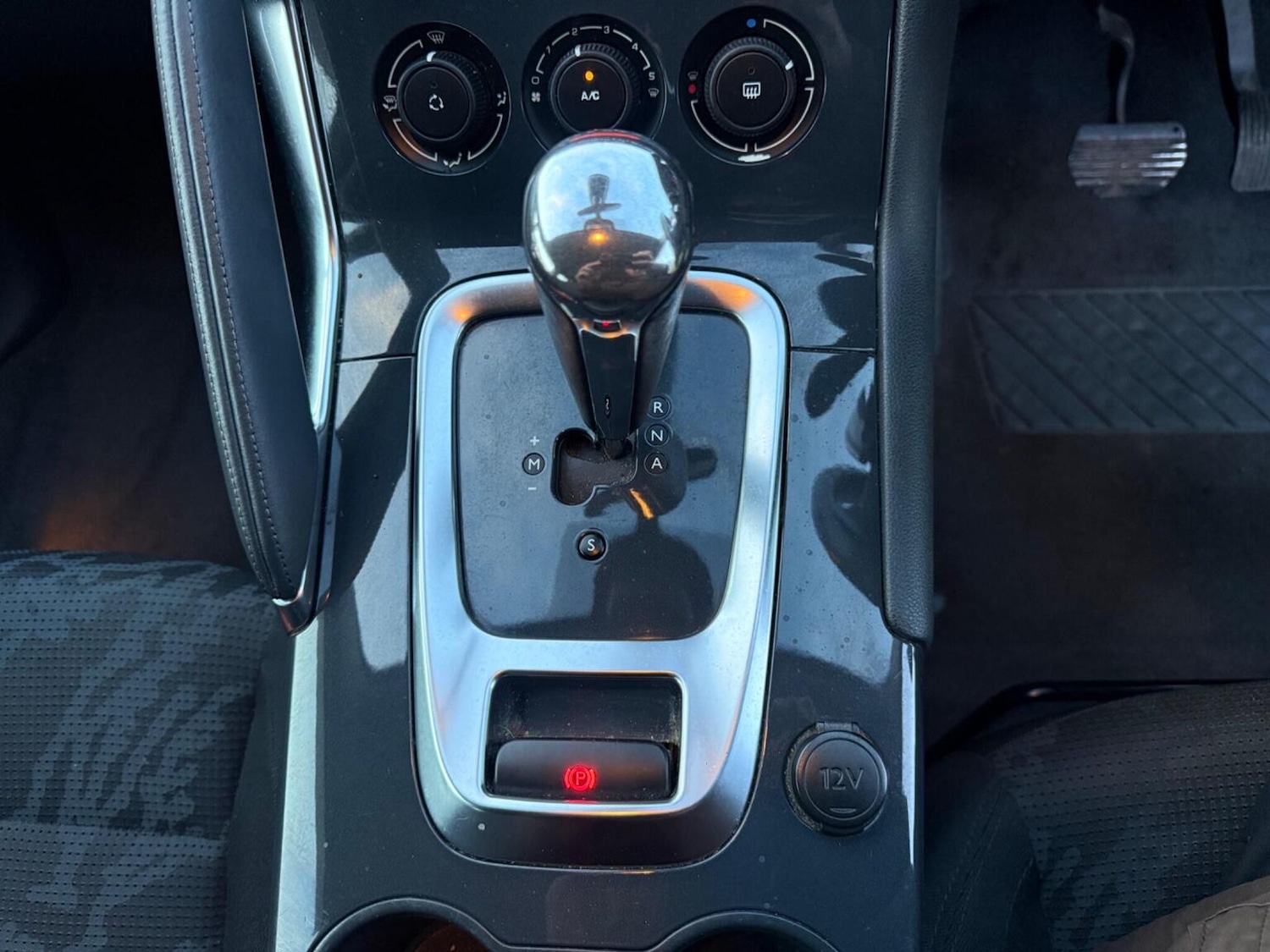 Used Peugeot 3008 2010 for sale - 77314103: Photo 31