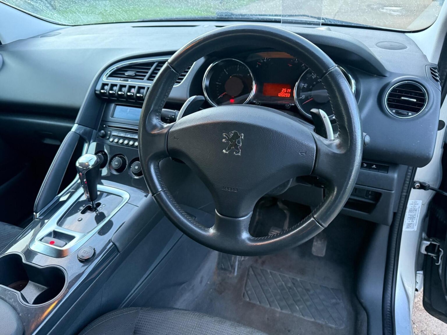 Used Peugeot 3008 2010 for sale - 77314103: Photo 45