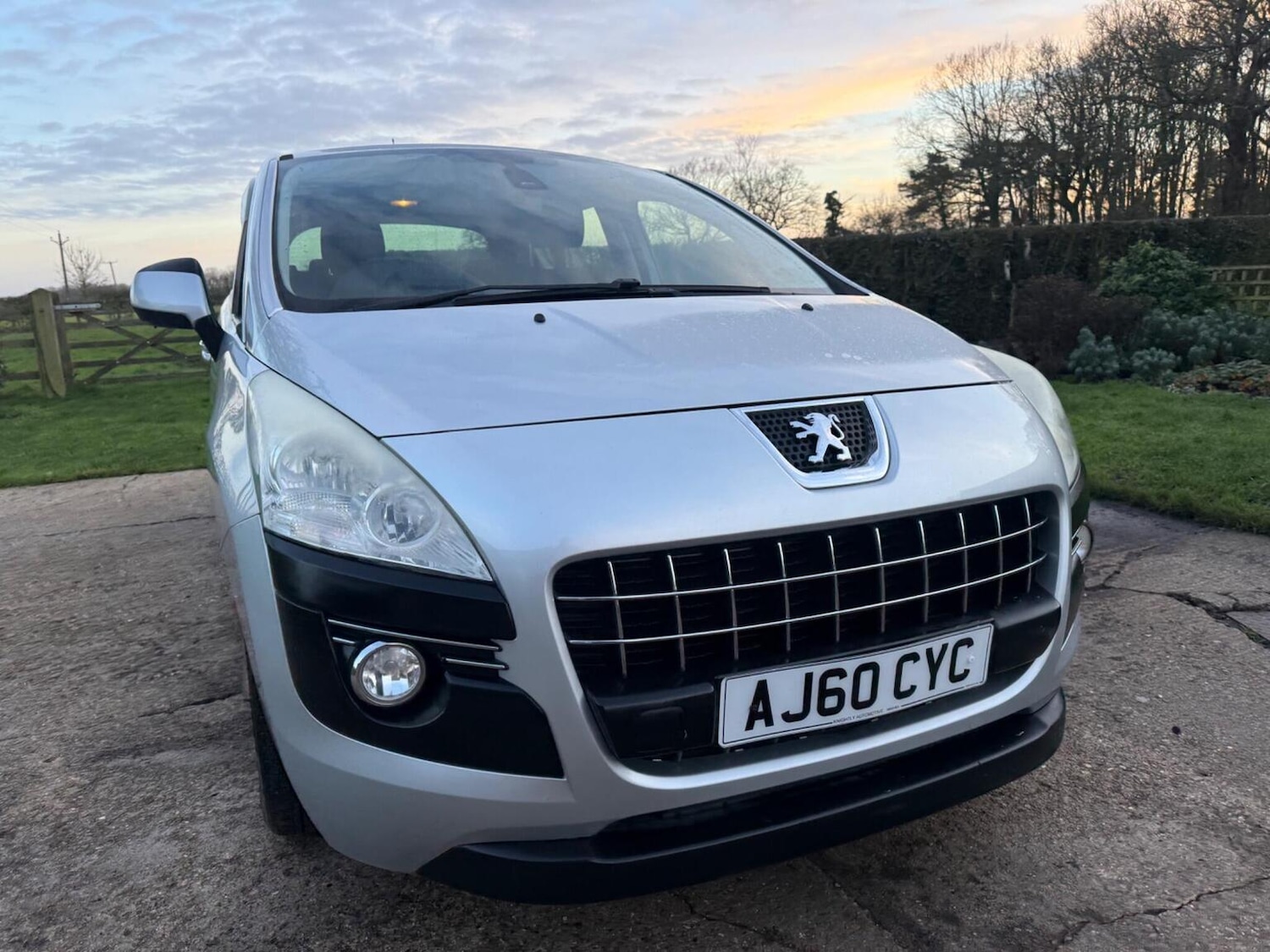 Used Peugeot 3008 2010 for sale - 77314103: Photo 6