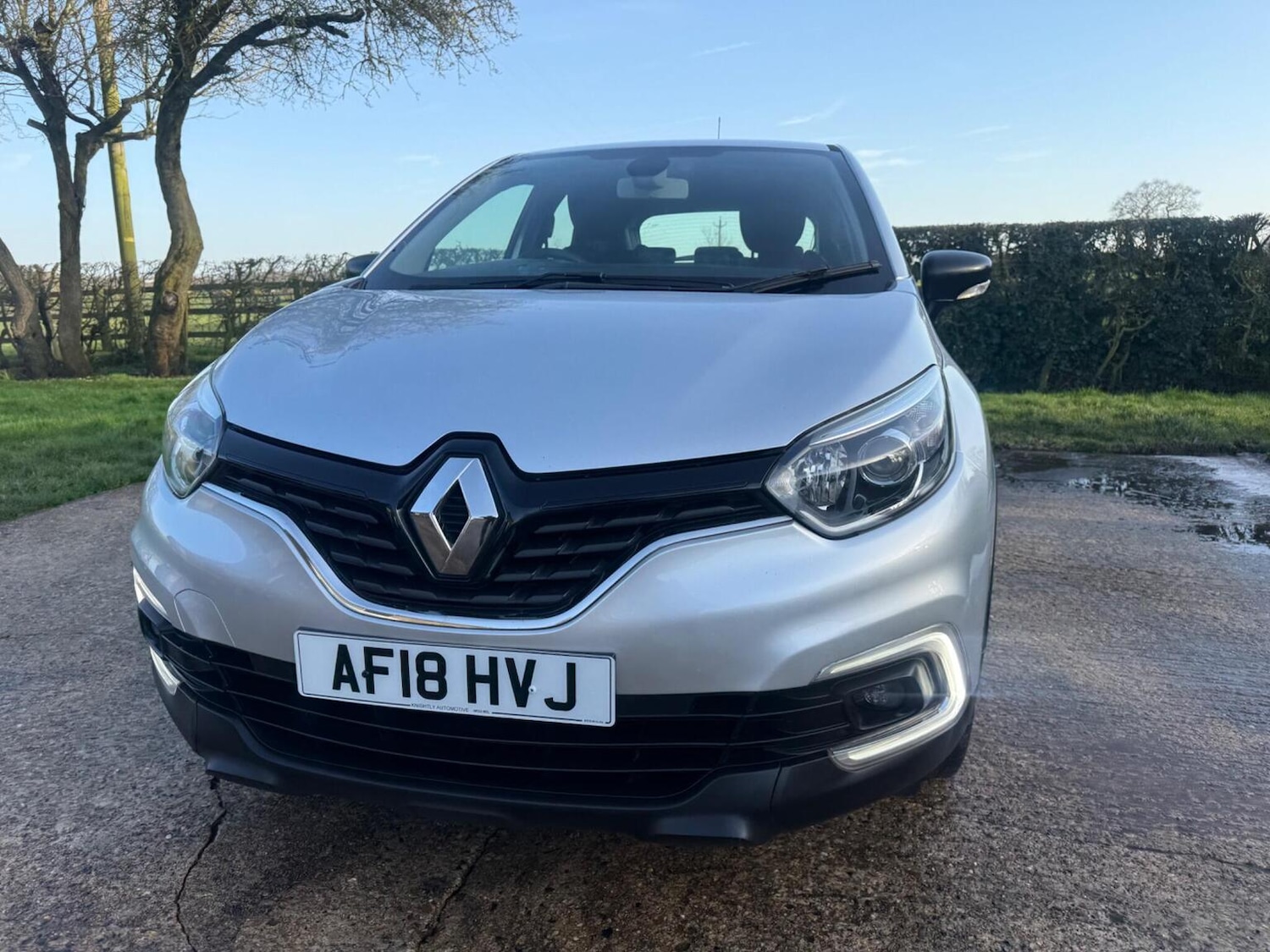Used Renault Captur 2018 for sale - 77668481: Photo 2