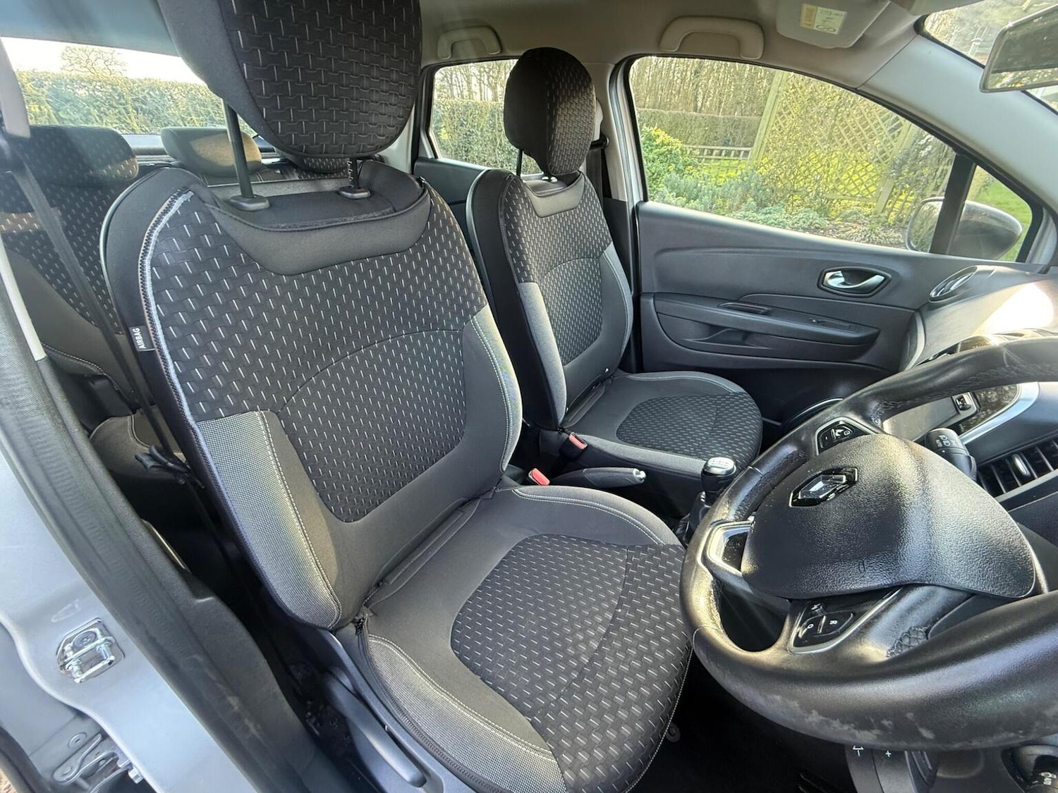 Used Renault Captur 2018 for sale - 77668481: Photo 30