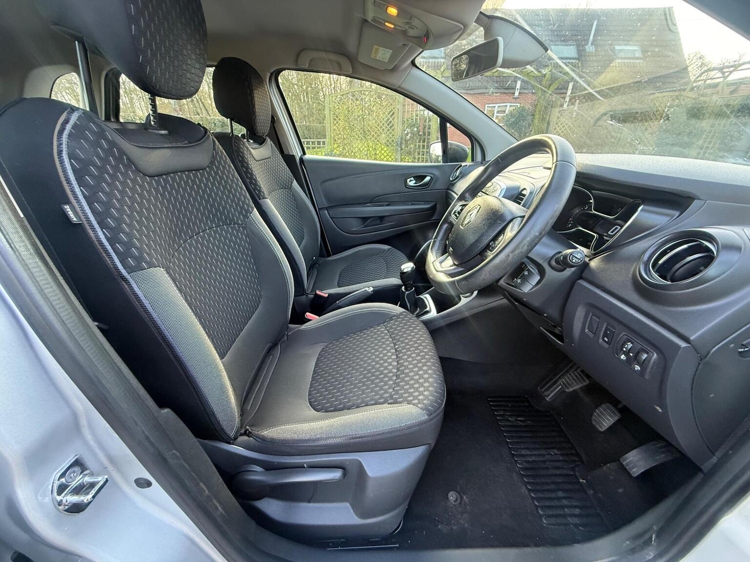 Used Renault Captur 2018 for sale - 77668481: Photo 31