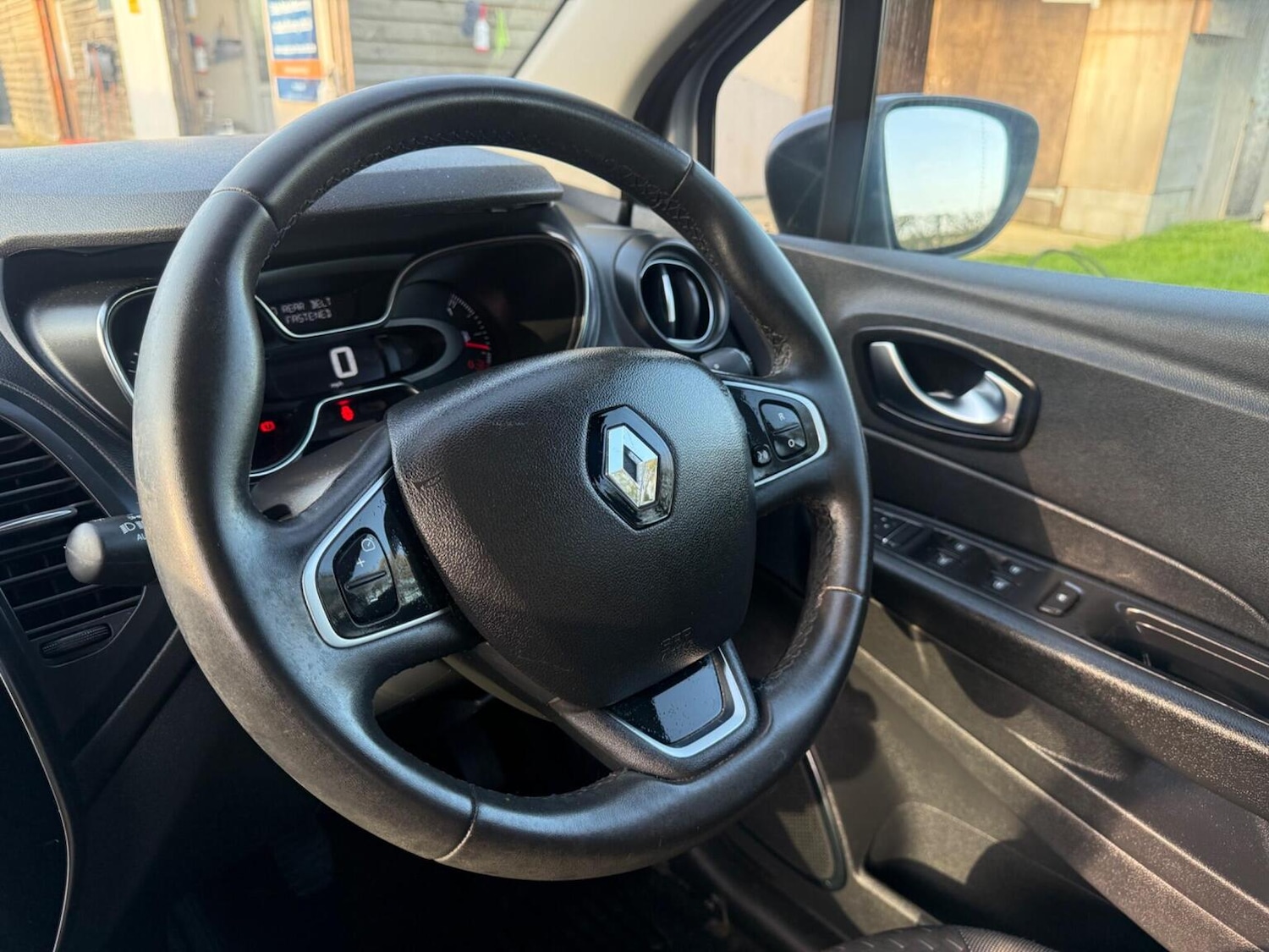 Used Renault Captur 2018 for sale - 77668481: Photo 52