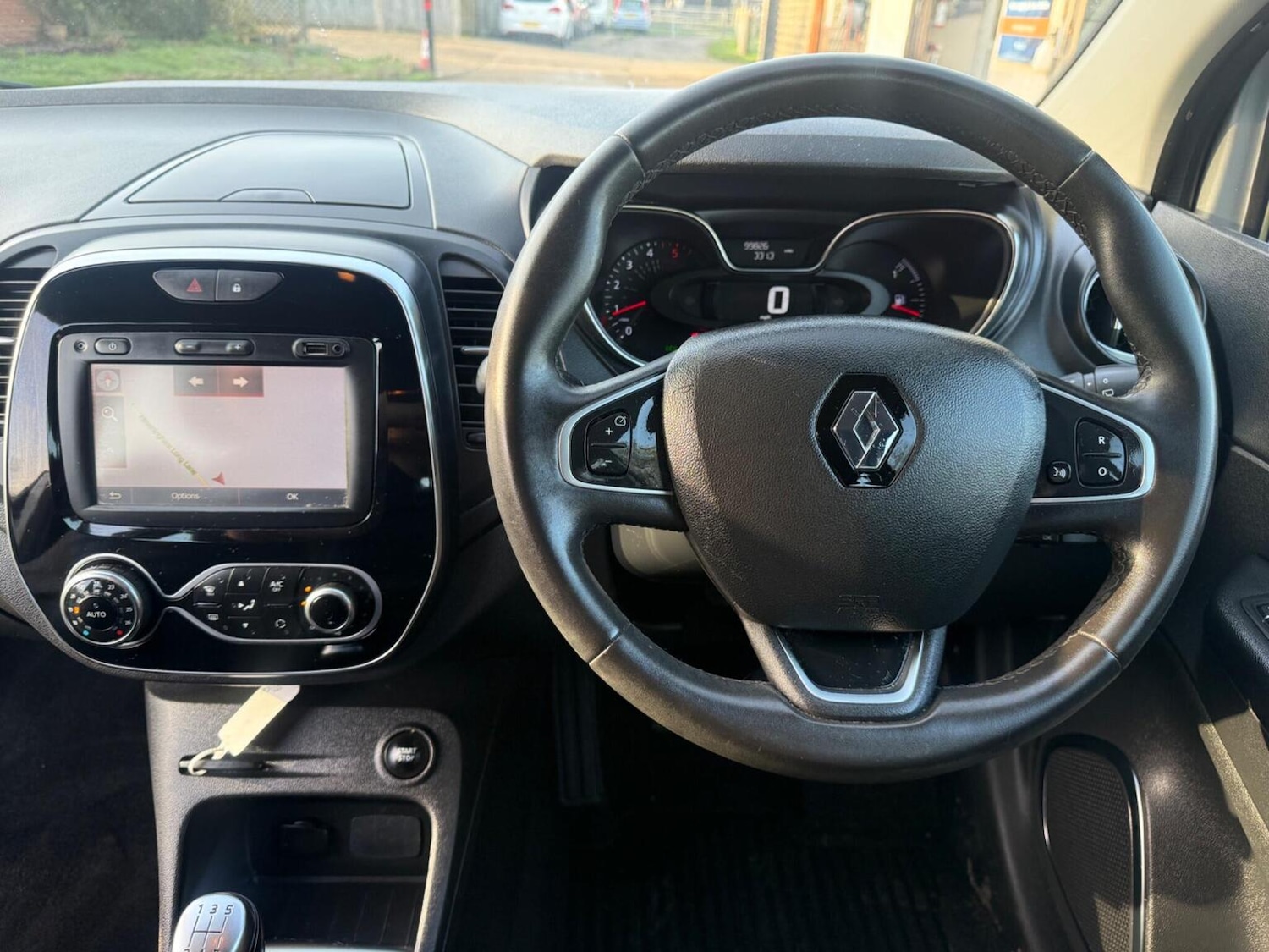 Used Renault Captur 2018 for sale - 77668481: Photo 55
