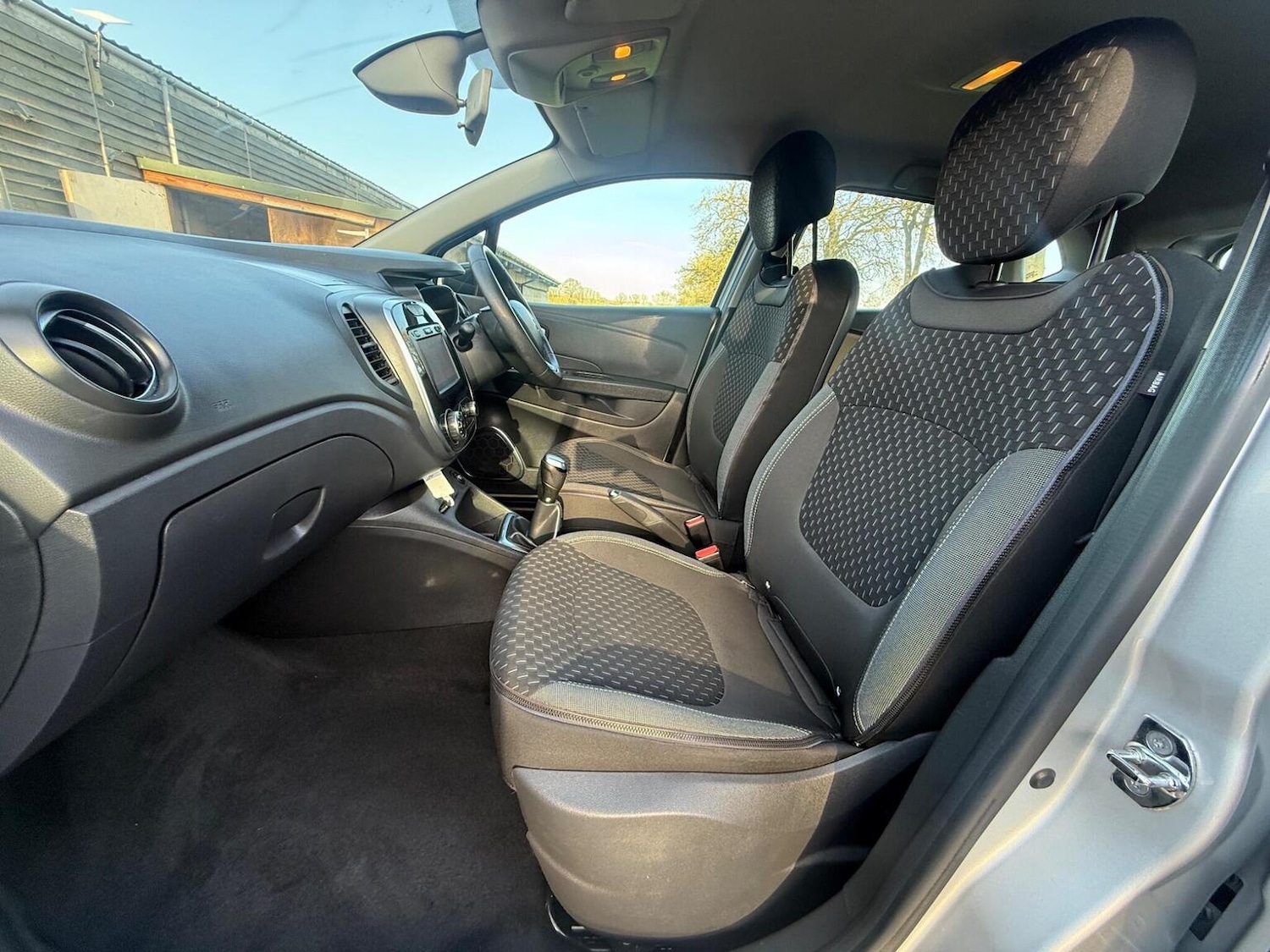 Used Renault Captur 2018 for sale - 77668481: Photo 57