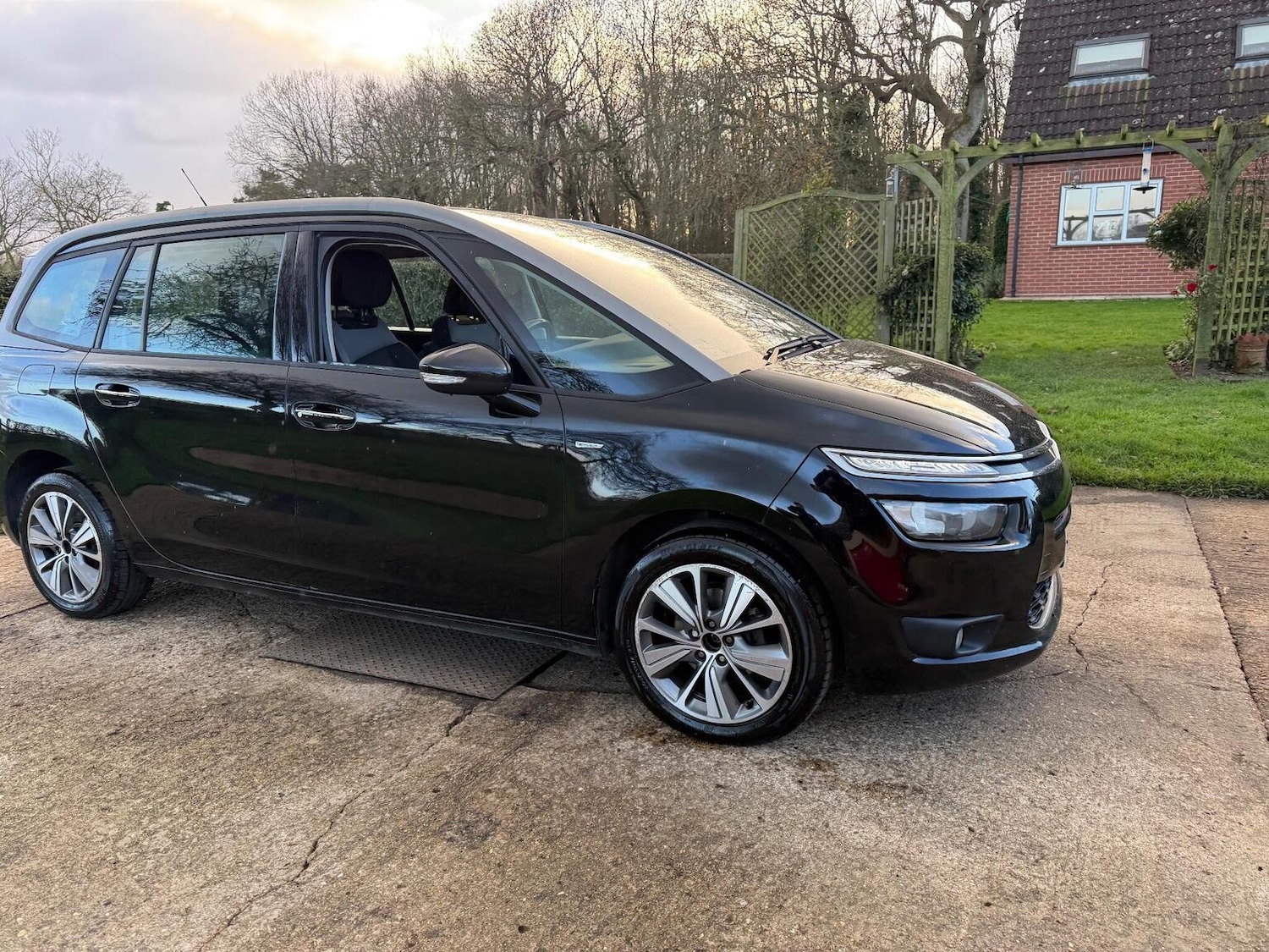 Used Citroen C4 Grand Picasso 2014 for sale - 77077116: Photo 23