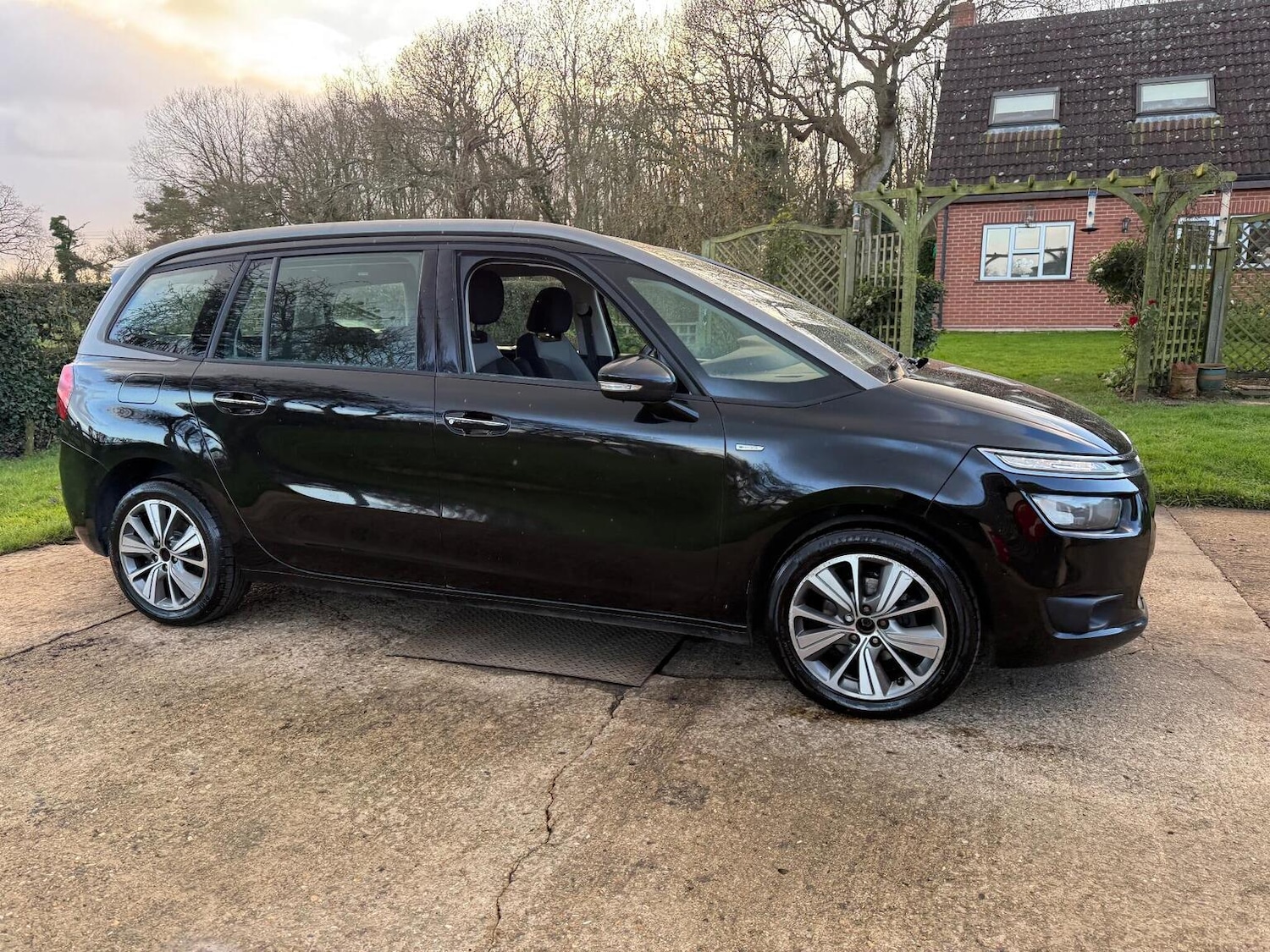 Used Citroen C4 Grand Picasso 2014 for sale - 77077116: Photo 24