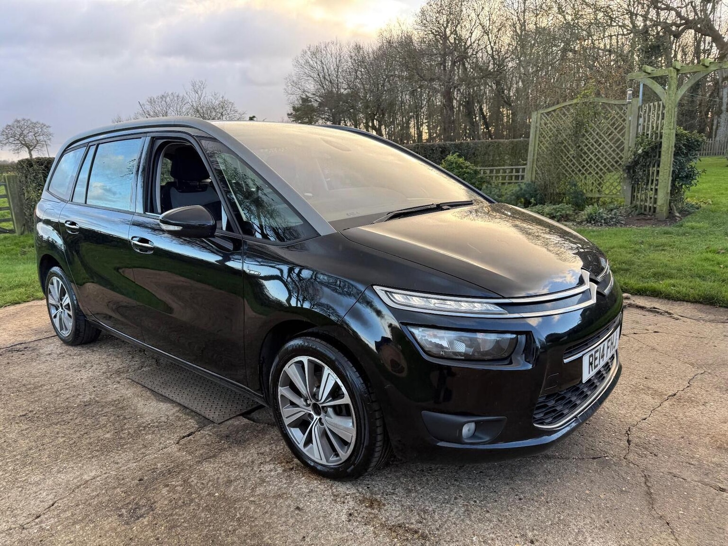 Used Citroen C4 Grand Picasso 2014 for sale - 77077116: Photo 6