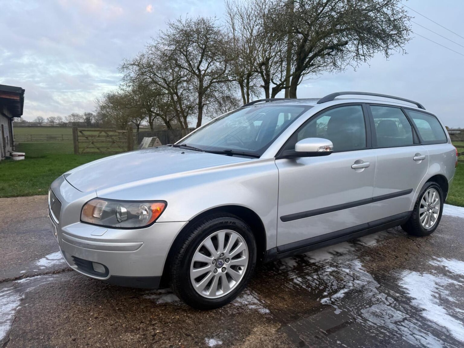 Used Volvo V50 2007 for sale - 77453333: Photo 3