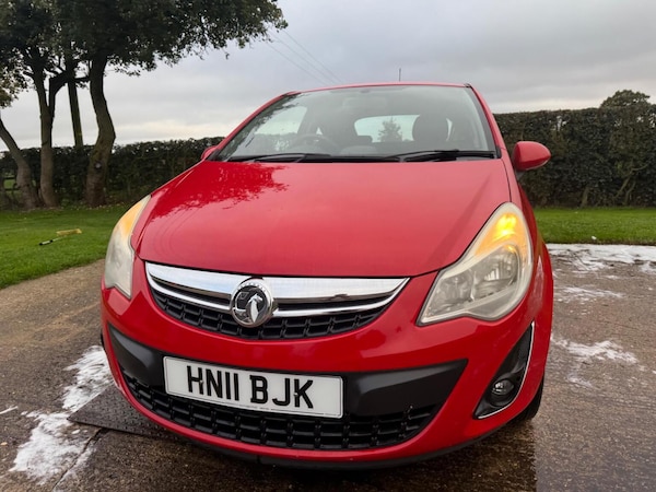 Used Vauxhall Corsa 2011 for sale - 76263020: Photo 3