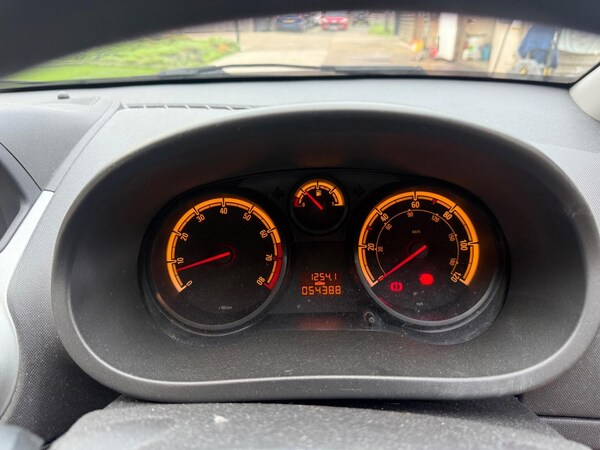 Used Vauxhall Corsa 2011 for sale - 76263020: Photo 40