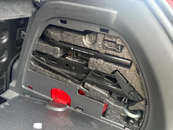 Used Vauxhall Corsa 2011 for sale - 76263020: Photo 50