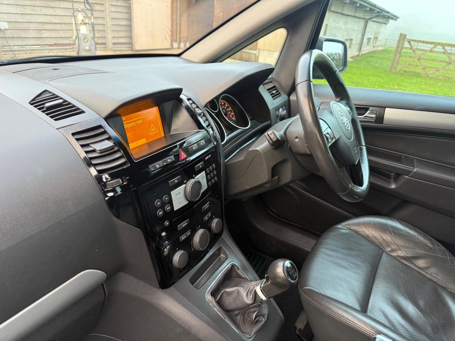 Used Vauxhall Zafira 2011 for sale - 76666122: Photo 23