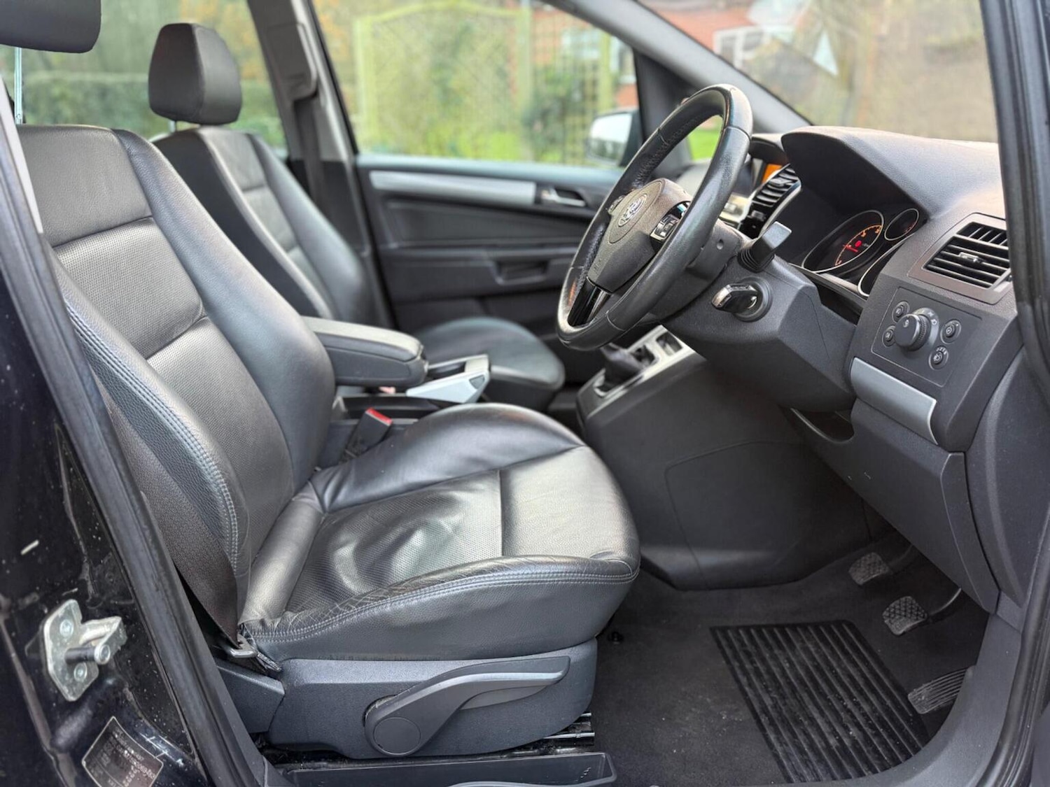 Used Vauxhall Zafira 2011 for sale - 76666122: Photo 25