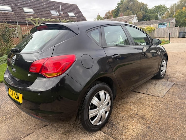 Used Vauxhall Astra 2011 for sale - 76293248: Photo 28