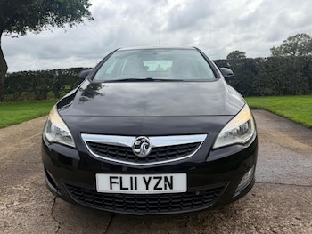 Used Vauxhall Astra 2011 for sale - 76293248: Photo