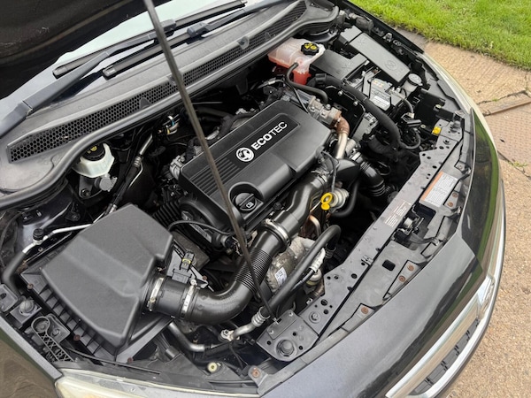 Used Vauxhall Astra 2011 for sale - 76293248: Photo 35