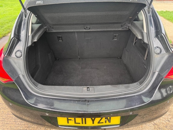 Used Vauxhall Astra 2011 for sale - 76293248: Photo 45