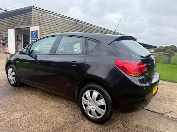 Used Vauxhall Astra 2011 for sale - 76293248: Photo 4