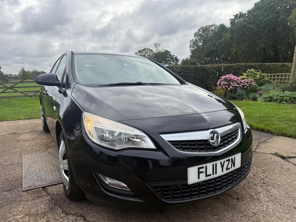 Used Vauxhall Astra 2011 for sale - 76293248: Photo 5