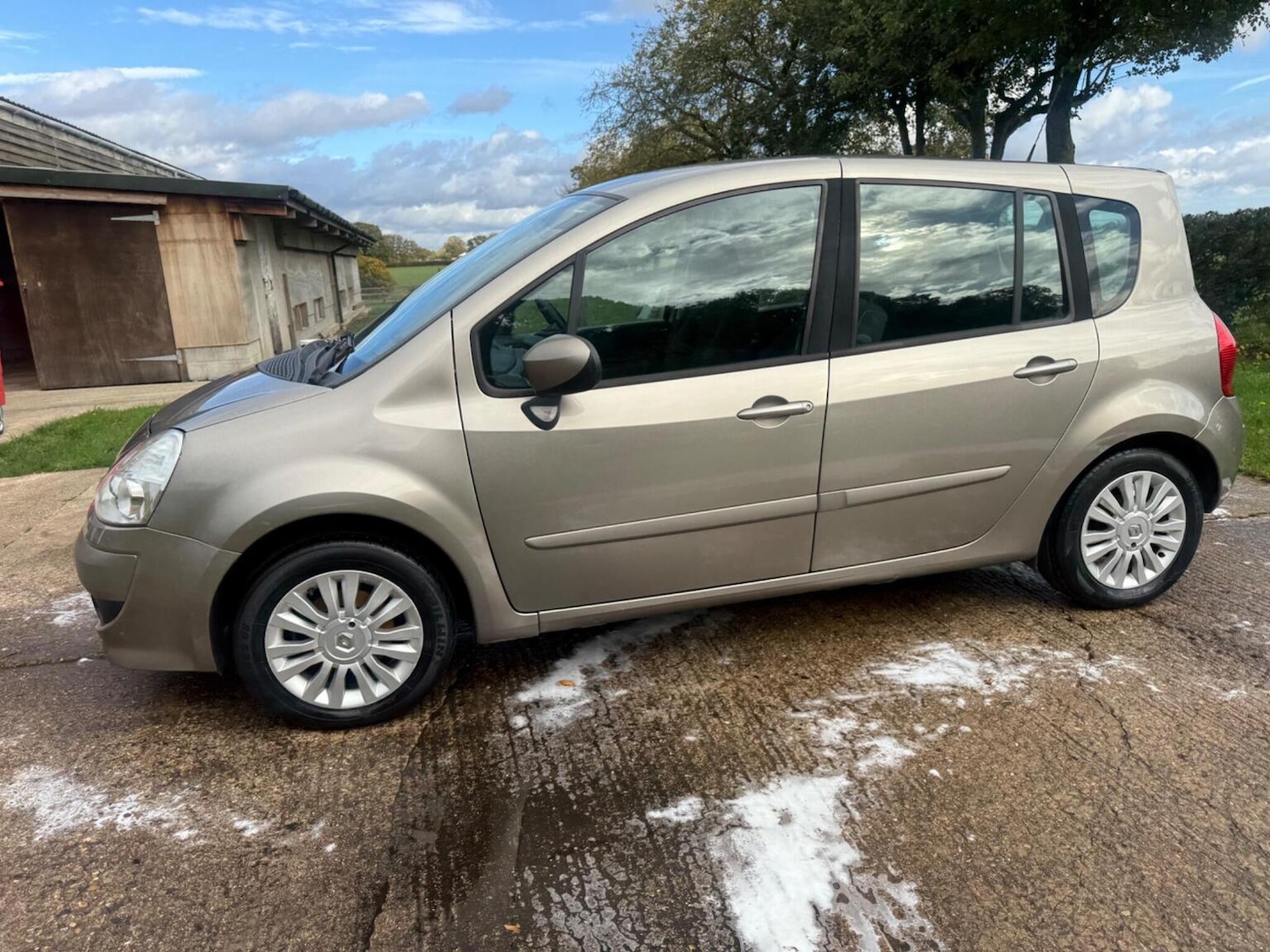 Used Renault Grand Modus 2010 for sale - 76340333: Photo 14