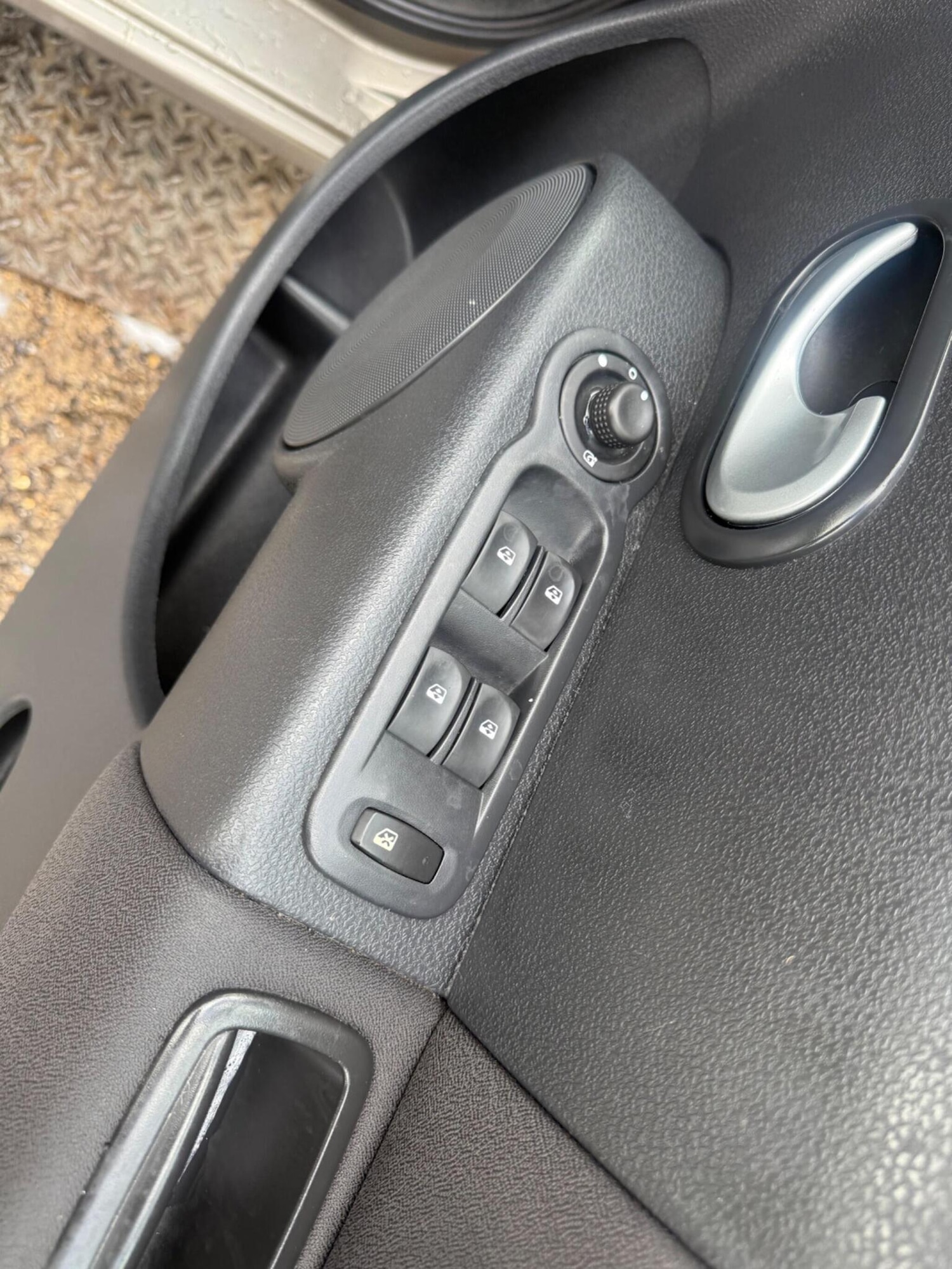 Used Renault Grand Modus 2010 for sale - 76340333: Photo 24