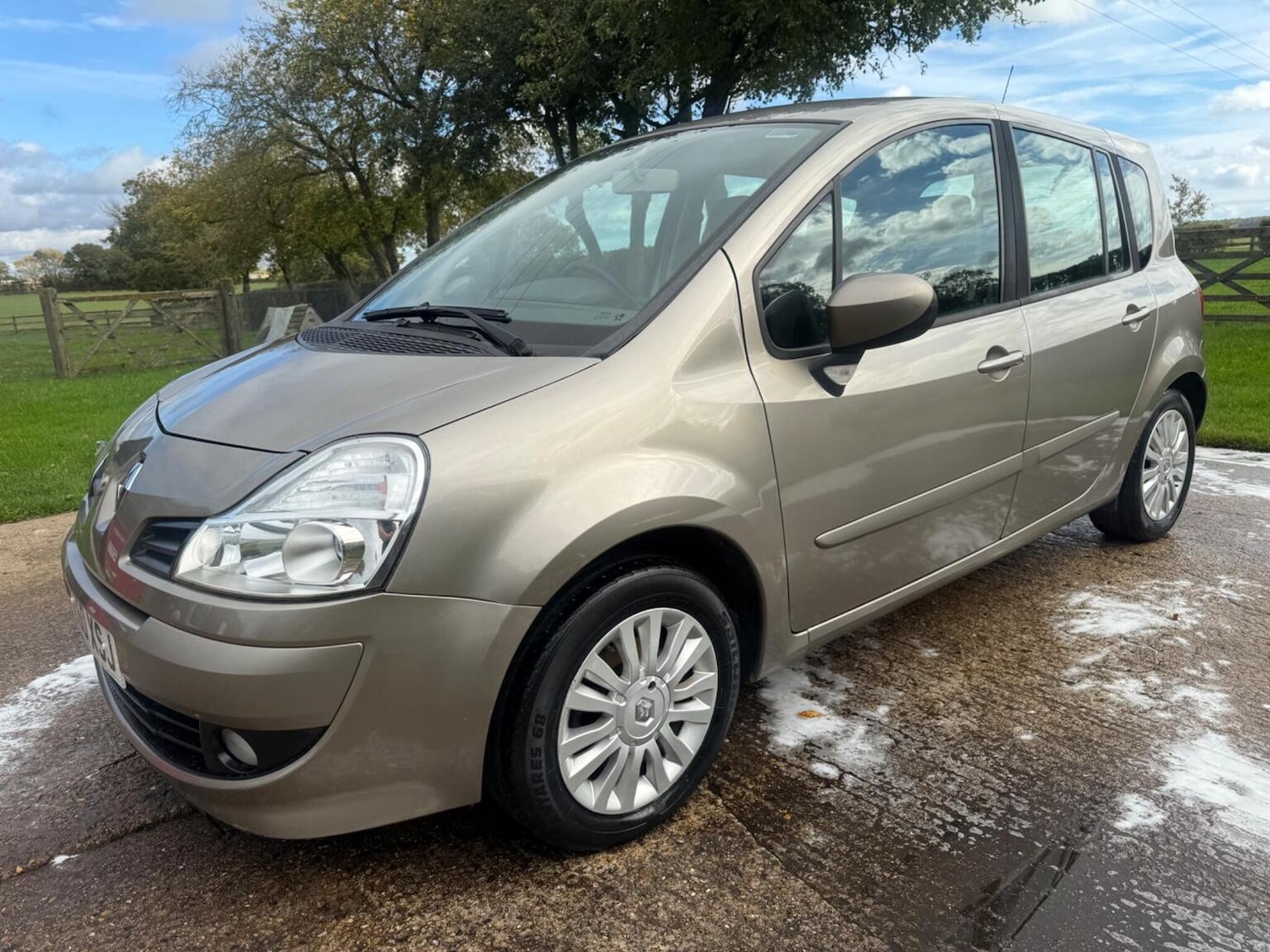 Used Renault Grand Modus 2010 for sale - 76340333: Photo 3