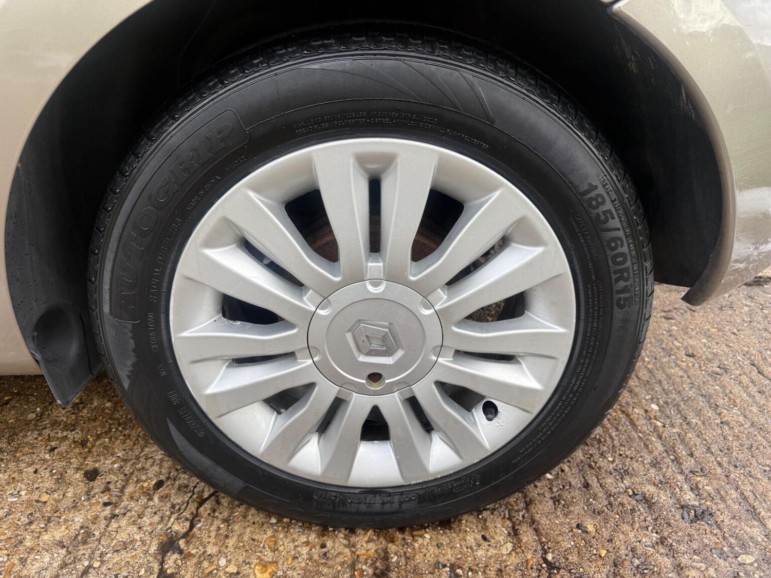 Used Renault Grand Modus 2010 for sale - 76340333: Photo 34