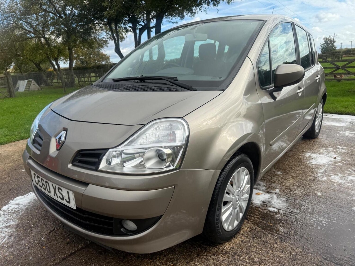 Used Renault Grand Modus 2010 for sale - 76340333: Photo 9